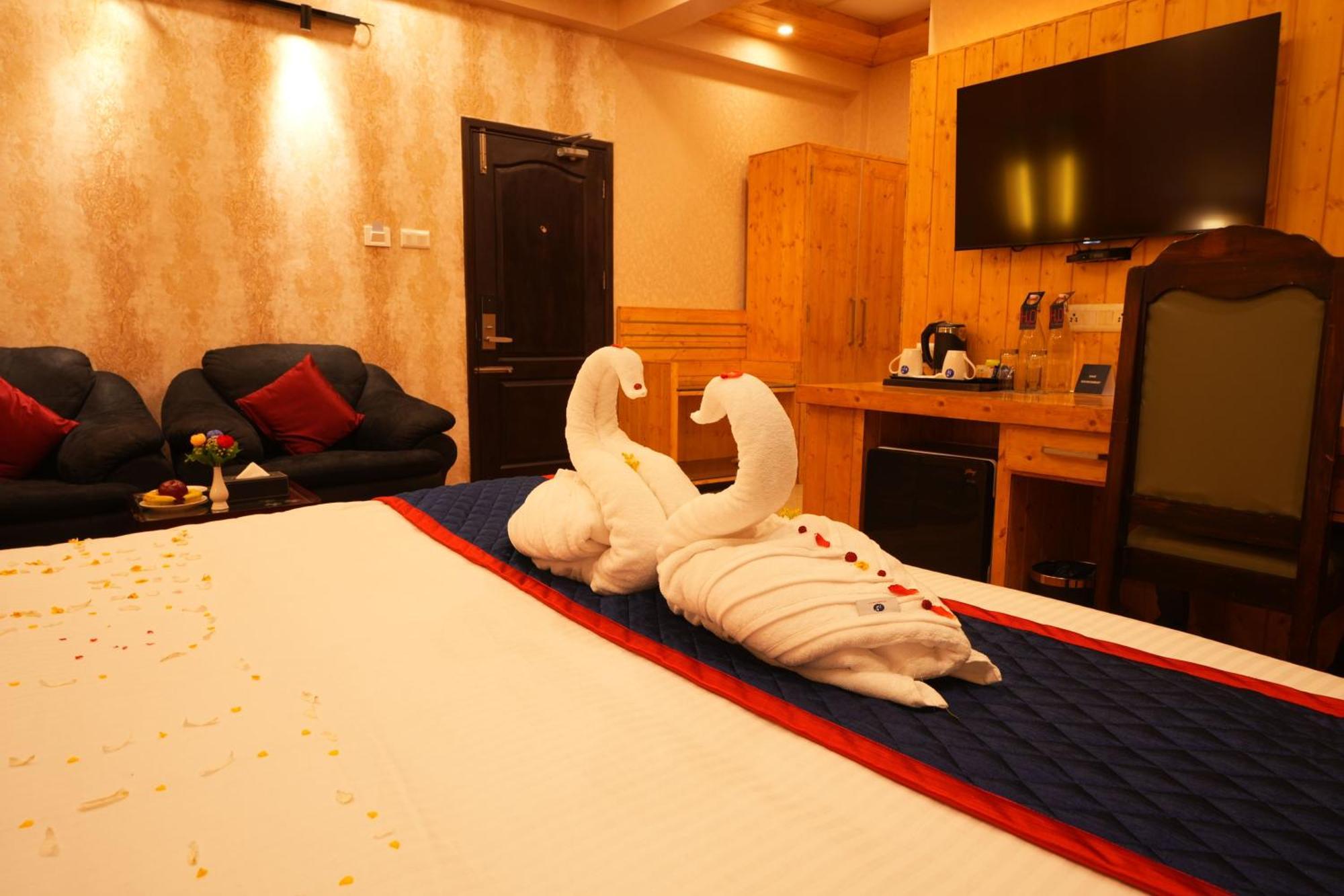 Zip By Spree Hotels Bella Heights Mcleodganj Дхарамсала Екстериор снимка