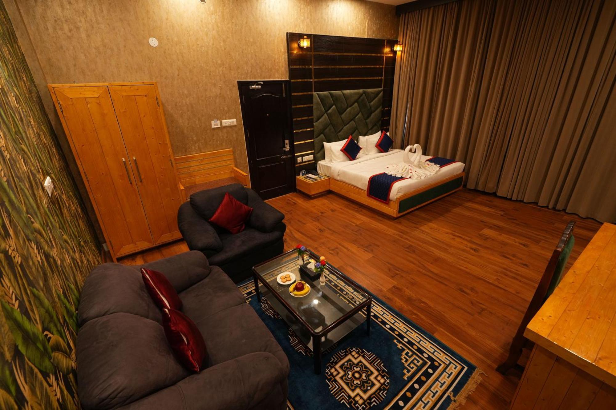 Zip By Spree Hotels Bella Heights Mcleodganj Дхарамсала Екстериор снимка
